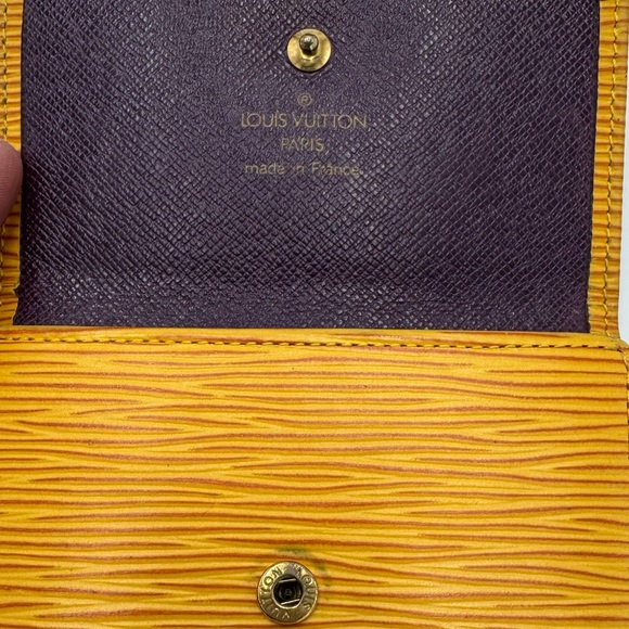 🚨SOLD🚨Authentic Louis Vuitton Portefeuille Epi Elise Trifold Wallet - Picture 6 of 7